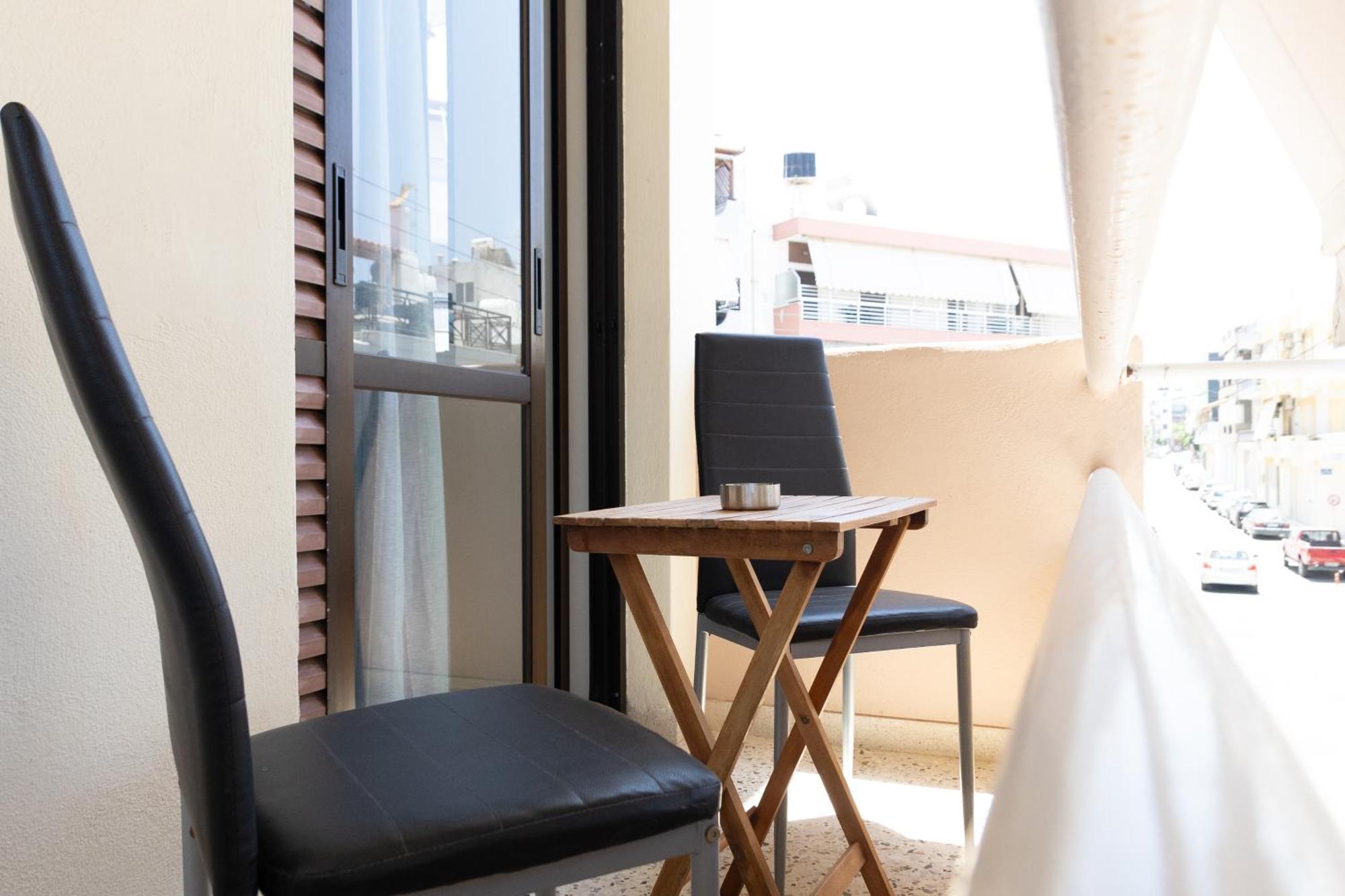 Cozy Flat Near The Center Appartamento Candia